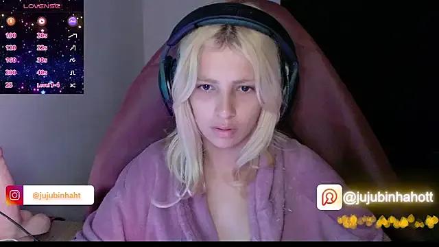 jujubinhahot on StripChat 