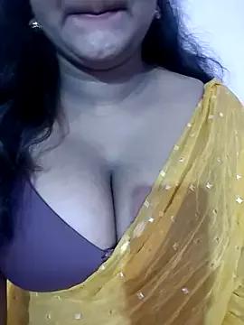 Keerthee_ on StripChat 