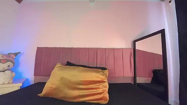 kitty-kryss on StripChat 