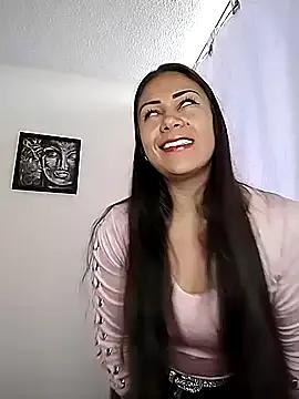 KittyHoleshot87 on StripChat 