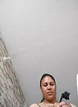 KittyHoleshot87 on StripChat 