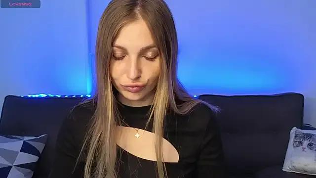 KittyYoda on StripChat 