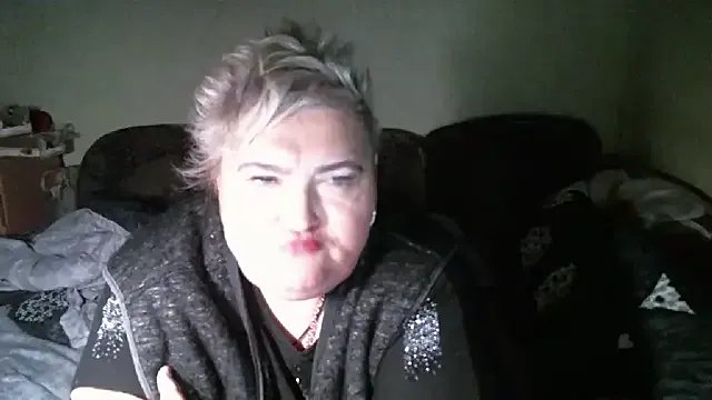 Lana555 on StripChat 