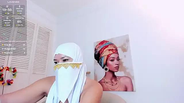 Layla_arabelle on StripChat