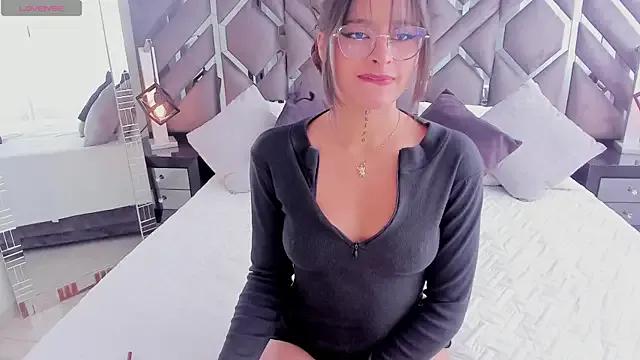 Lilith_Blaze1 on StripChat 