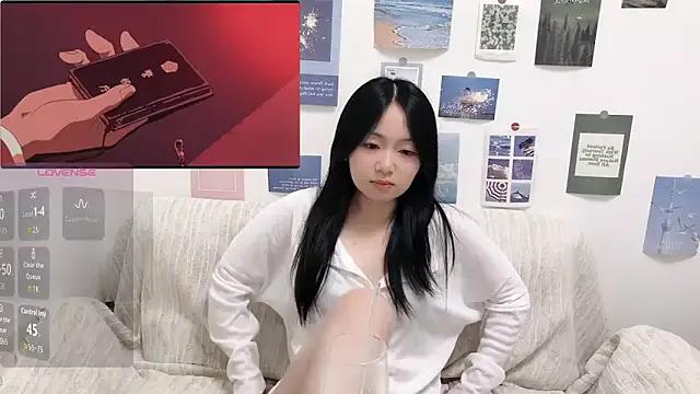 LiLiYbaby on StripChat 