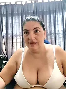 lina_maria99's avatar