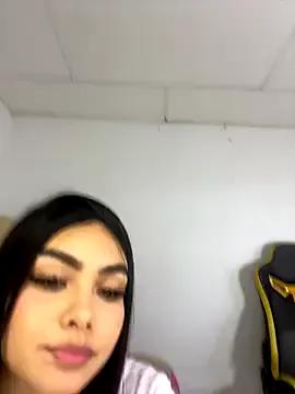 little_emiily_ on StripChat 