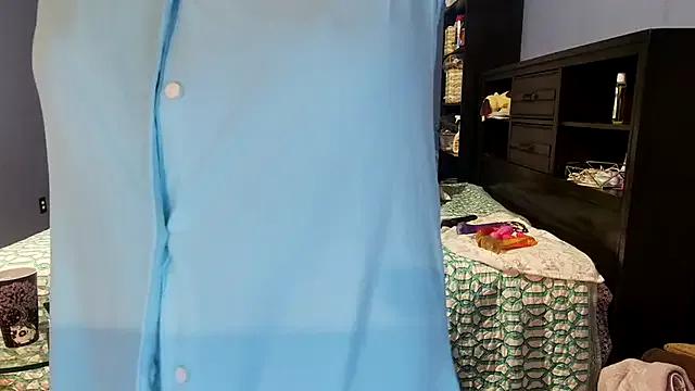 LizzyRU on StripChat 