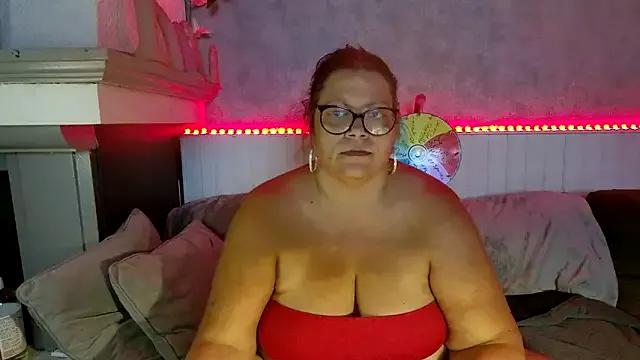 Lola-squirt on StripChat 