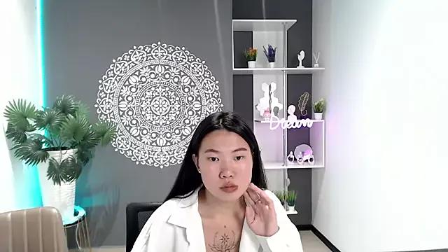 LunaPurrr on StripChat