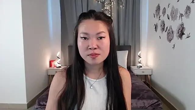 LunaPurrr on StripChat