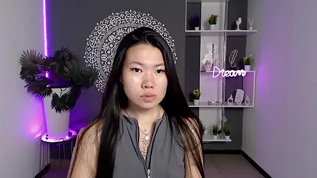 LunaPurrr on StripChat