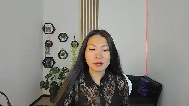 LunaPurrr on StripChat