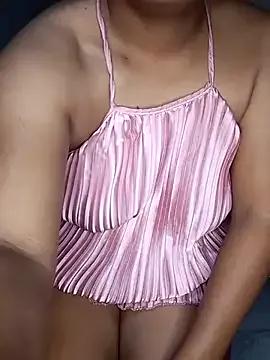 LylyCii96 on StripChat 