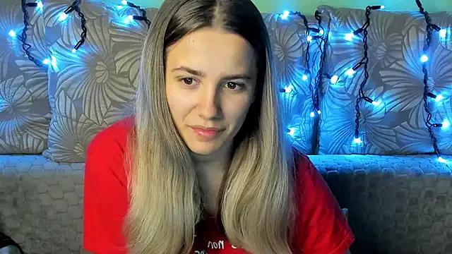 MaggieCake on StripChat 