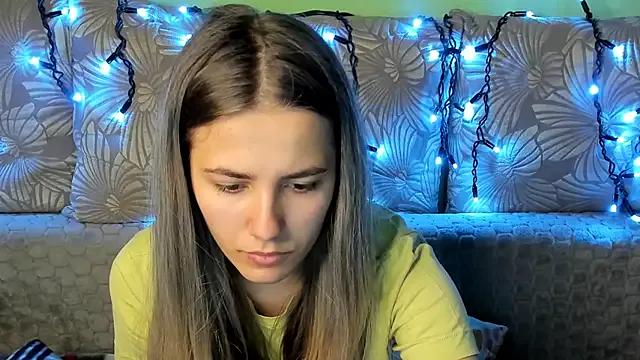 MaggieCake on StripChat 