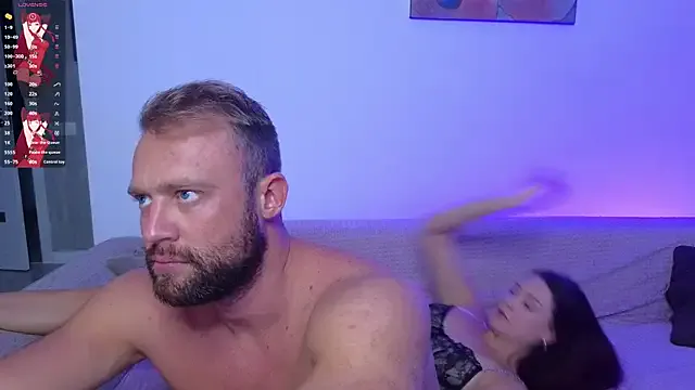 MaxMia on StripChat