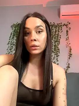 MiaNell — show who's the boss of the pussy here