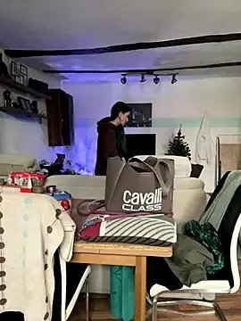 Miiaaa- on StripChat 