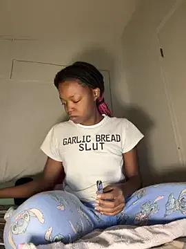 minimama69 on StripChat 