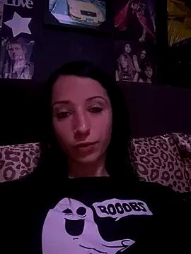 MissMidnightUK on StripChat 