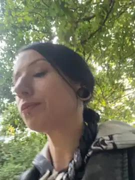 MissMidnightUK on StripChat 