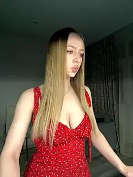 MissOyee on StripChat 