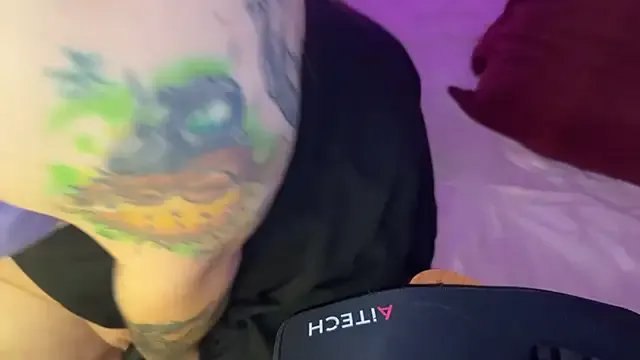 Mizztikaa on StripChat 