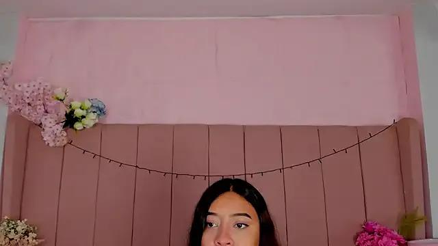 MollyBigBoobs12 on StripChat 