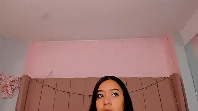 MollyBigBoobs12 on StripChat 