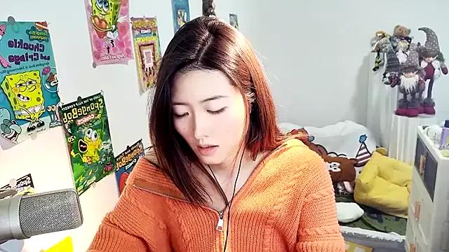 Moonlight-23 on StripChat 