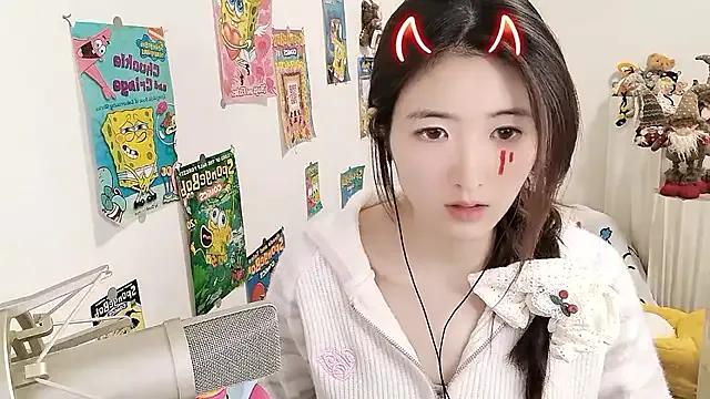 Moonlight-23 on StripChat 