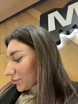 MooonReal on StripChat 