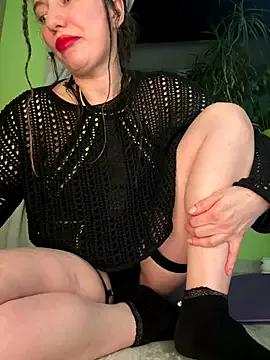 MooonReal on StripChat 