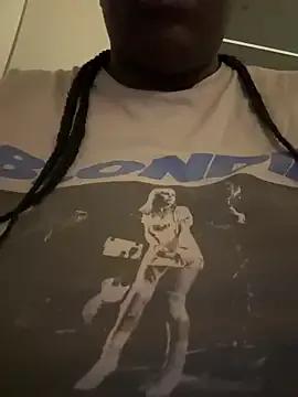 nanaisbackk's avatar