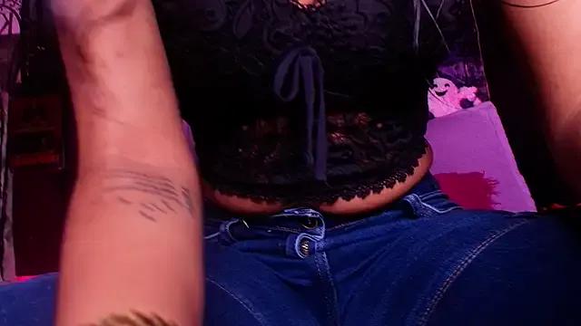 naomi_kyse on StripChat