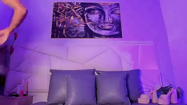 NicoleMadrird on StripChat