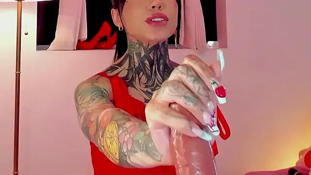 NinaVall on StripChat 