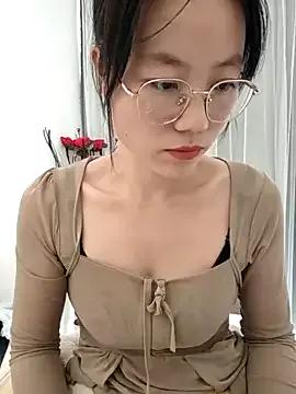 nini10052025 on StripChat 