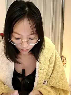 nini10052025 on StripChat 