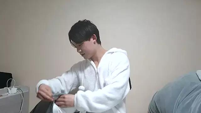 nunnun00 on StripChat 