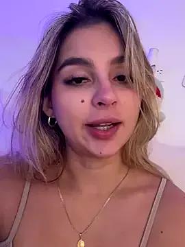 oriana_zoeee on StripChat