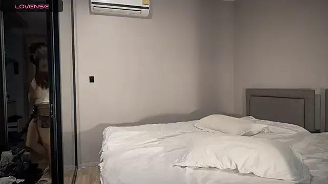 penny_coco on StripChat