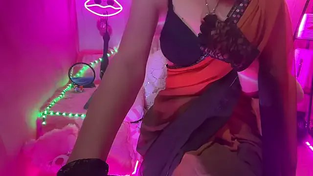 Queen_Angelena on StripChat 