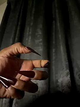 QUEEN_NOBUHLE_777 on StripChat 