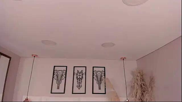 Rebeca_jones on StripChat 