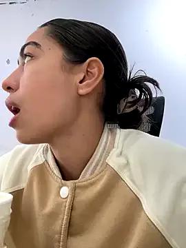 samantha_bss on StripChat 