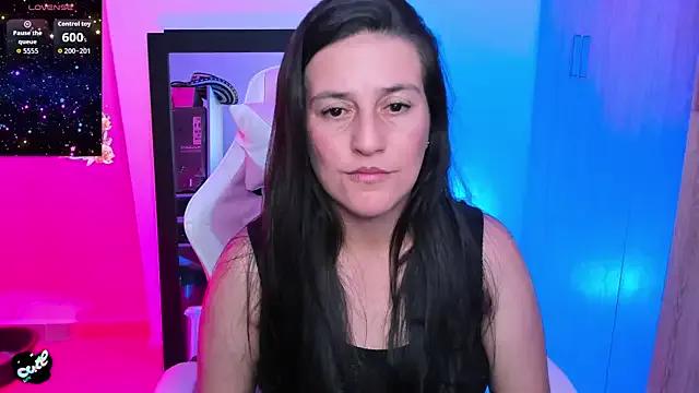 Saskyaa on StripChat 