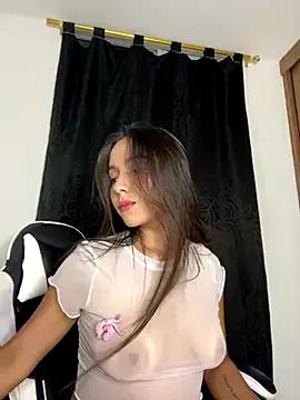 Scarlett05 — spit and bounce tits